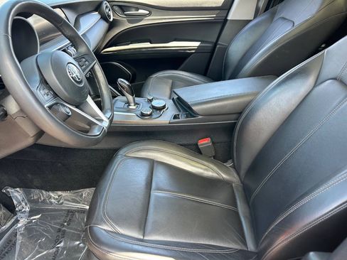 Used 2019 Alfa Romeo Stelvio Ti w/ Nero Edizione AWD/4WD image 25