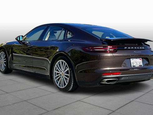Used 2018 Porsche Panamera image 11