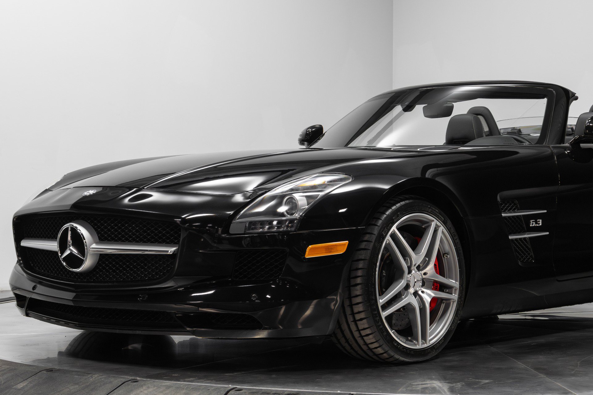Used 2012 Mercedes-Benz SLS AMG Roadster image 5