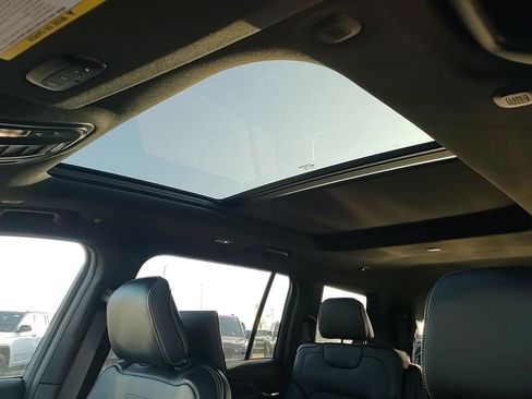 New 2025 Jeep Grand Cherokee L Overland w/ Rear Seat Video Group I AWD/4WD image 20