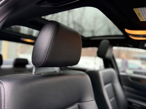 Used 2014 Mercedes-Benz E 350 4MATIC Sedan image 24