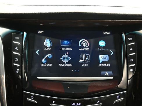 Used 2017 Cadillac Escalade ESV Luxury image 17