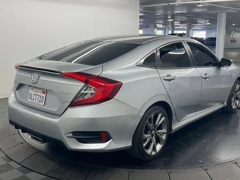 Used 2019 Honda Civic Sport image 5