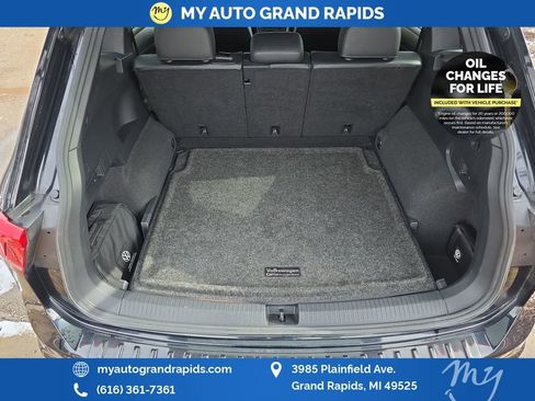 Used 2022 Volkswagen Tiguan SEL R-Line image 26