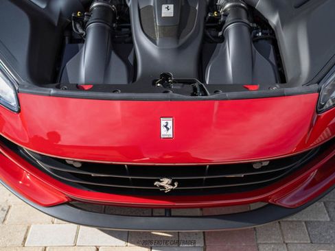 Used 2019 Ferrari Portofino image 26