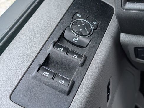 Used 2020 Ford F250 XL w/ STX Appearance Package AWD/4WD image 10