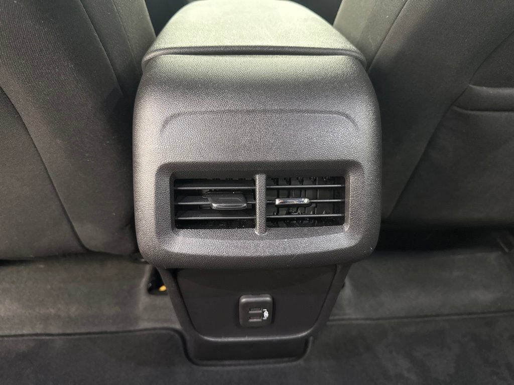 Used 2024 Chevrolet Equinox LS FWD image 19