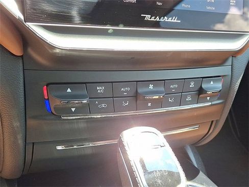 Certified 2022 Maserati Ghibli Modena Q4 image 18