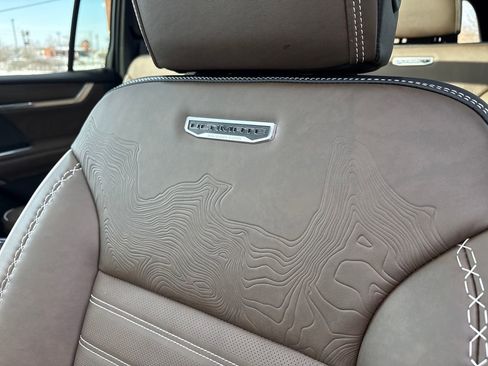 New 2026 GMC Acadia Denali Ultimate image 16