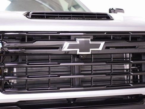 New 2025 Chevrolet Silverado 2500 LT w/ Trail Boss Package AWD/4WD image 11