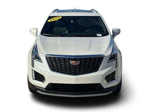 Certified 2025 Cadillac XT5 Premium Luxury image 9