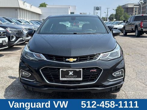 Used 2018 Chevrolet Cruze Premier FWD image 8