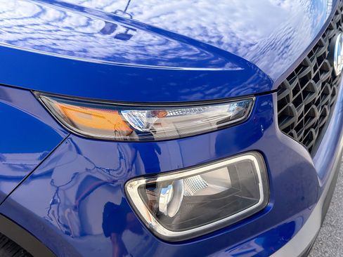 Used 2025 Hyundai Venue SE image 33