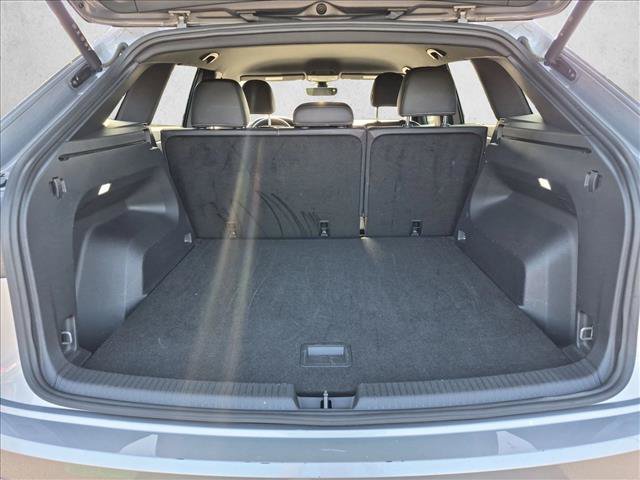 Used 2026 Volkswagen Atlas Cross Sport SE FWD image 6