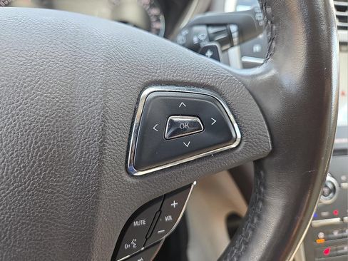 Used 2017 Lincoln MKC Select w/ Select Plus Package FWD image 24