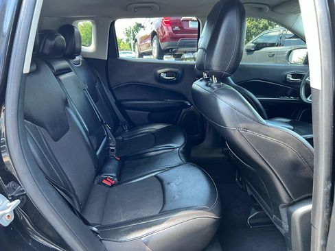 Used 2021 Jeep Compass Latitude FWD image 14