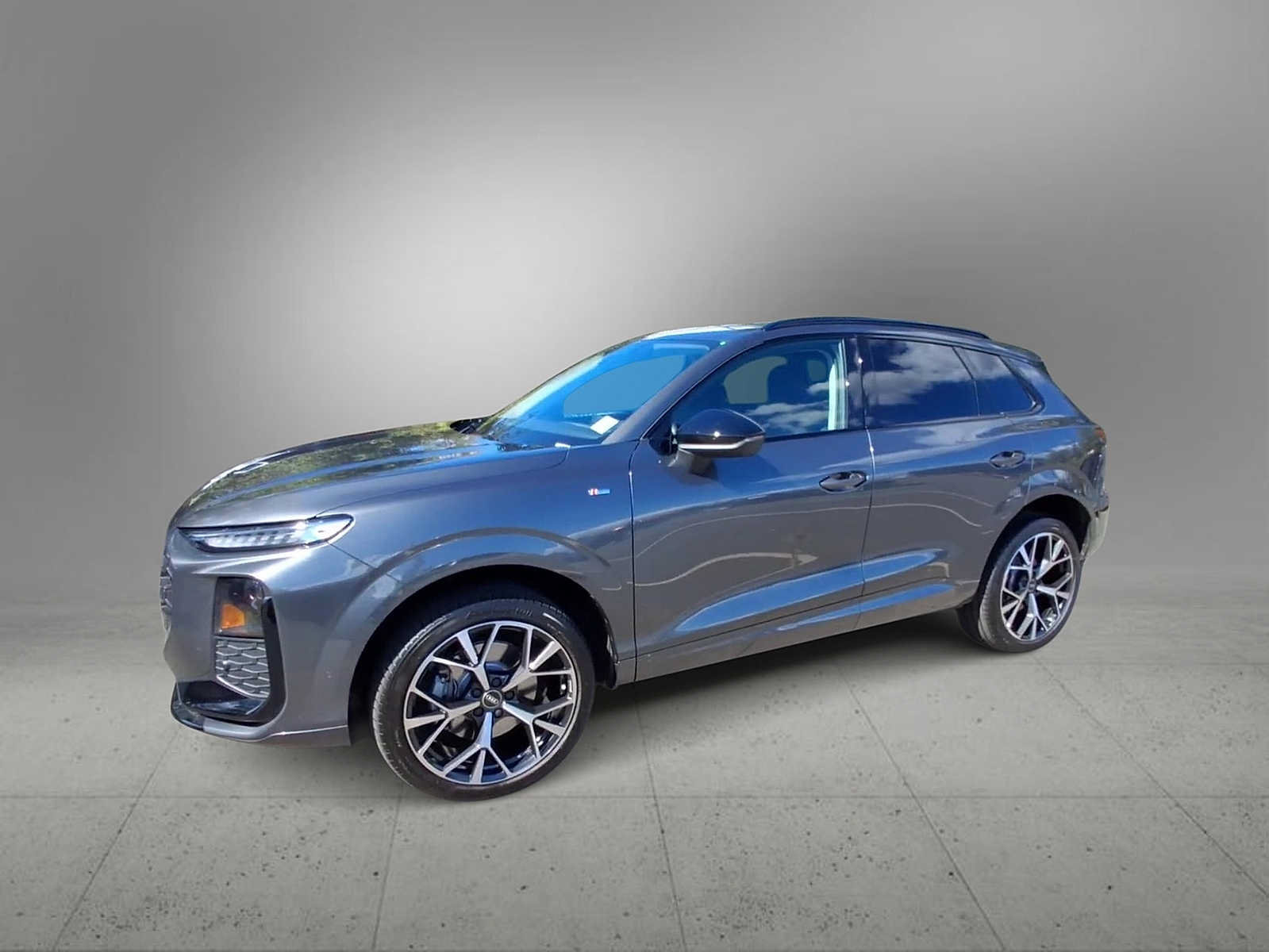 Used 2026 Audi Q3 quattro 2.0T AWD/4WD image 4