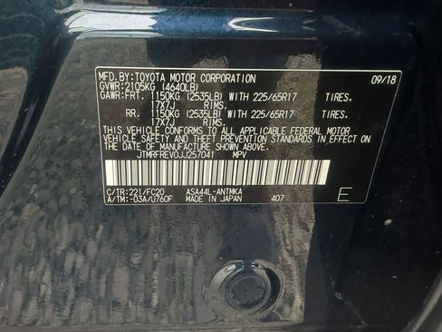Used 2018 Toyota RAV4 XLE w/ Plus Extra Value Package AWD/4WD image 36