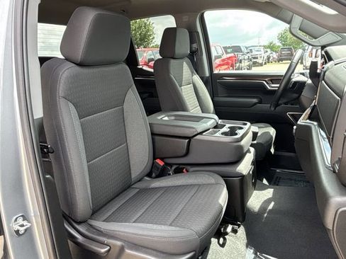 Used 2023 Chevrolet Silverado 1500 LT AWD/4WD image 26