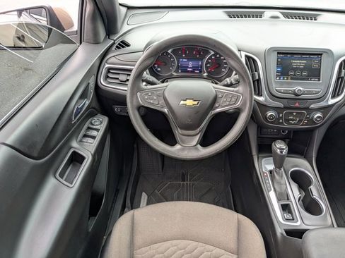 Used 2019 Chevrolet Equinox LT image 16
