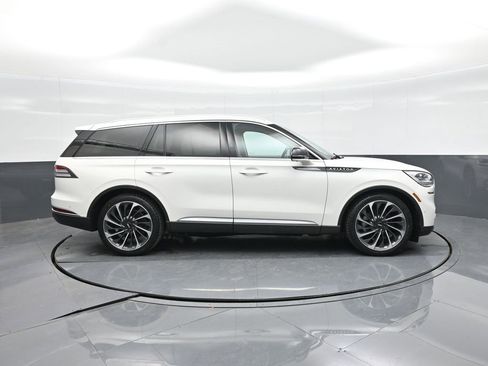 Used 2020 Lincoln Aviator Reserve w/ Equipment Group 202A image 16