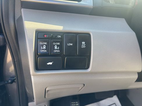 Used 2016 Honda Odyssey EX-L image 16