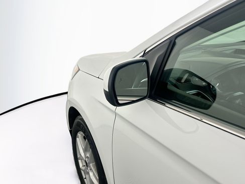 Used 2024 Ford Edge SEL image 16