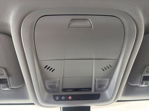 Used 2024 Chevrolet Equinox LT AWD/4WD image 14