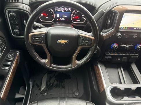 Used 2019 Chevrolet Silverado 1500 High Country w/ Technology Package image 14