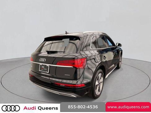 Certified 2022 Audi Q5 Premium Plus w/ Premium Plus Package AWD/4WD image 4