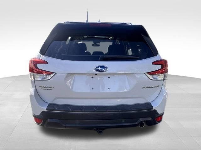 Used 2019 Subaru Forester Limited AWD/4WD image 6
