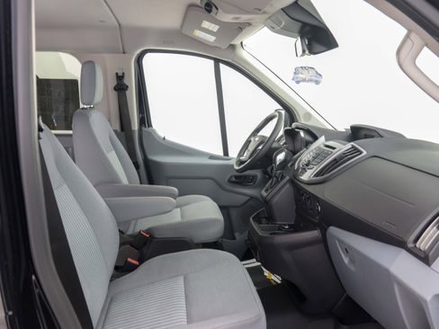 Used 2019 Ford Transit 350 XLT image 17