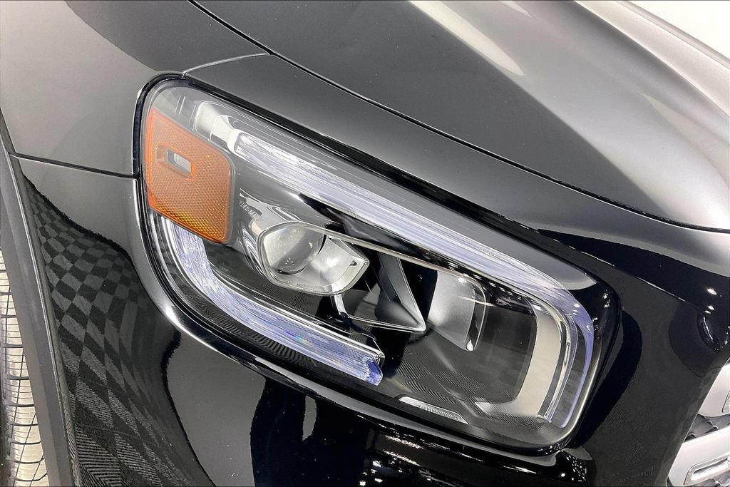 Used 2023 Mercedes-Benz GLB 250 4MATIC image 23