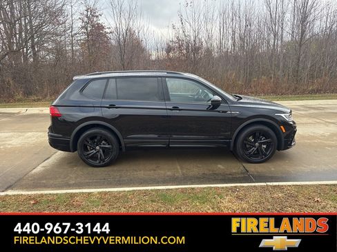 Used 2023 Volkswagen Tiguan SE R-Line image 10