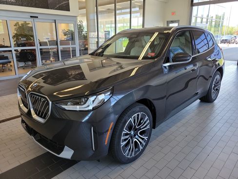 New 2026 BMW X3 xDrive30i w/ Premium Package AWD/4WD image 1