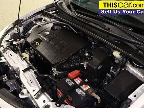 Used 2018 Toyota Corolla SE FWD image 24