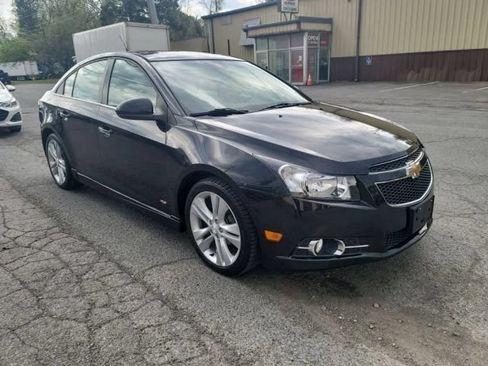 Used 2014 Chevrolet Cruze LTZ w/ Enhanced Safety Package FWD image 3