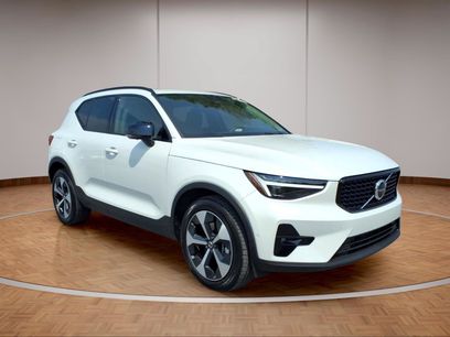 Used 2026 Volvo XC40 B5 Plus