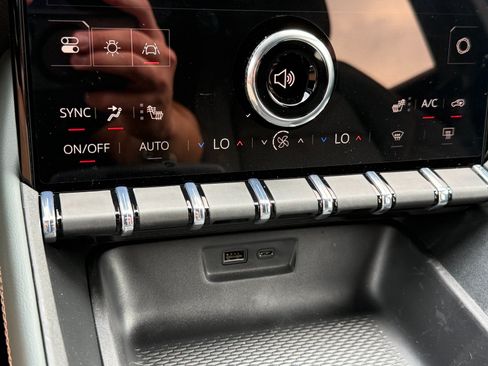 New 2027 GMC Terrain AT4 AWD/4WD image 33