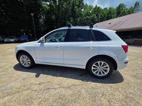 Used 2016 Audi Q5 2.0T Premium Plus w/ Technology Package AWD/4WD image 8