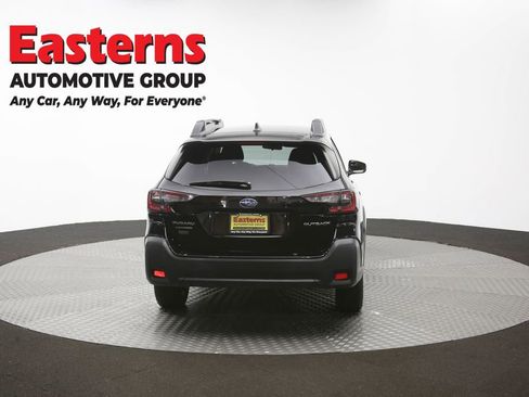 Used 2023 Subaru Outback Premium AWD/4WD image 37