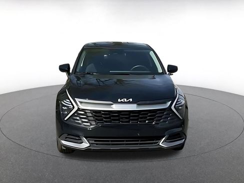 Used 2025 Kia Sportage LX image 2