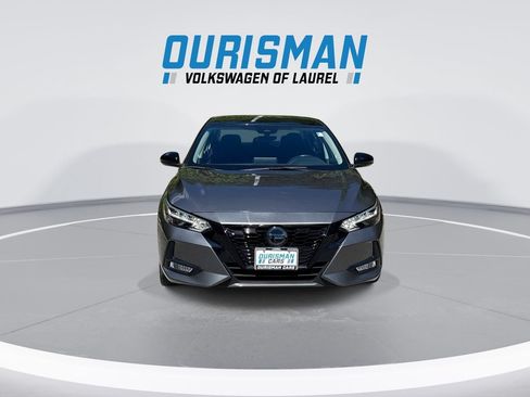 Used 2023 Nissan Sentra SR w/ Midnight Edition Package FWD image 3