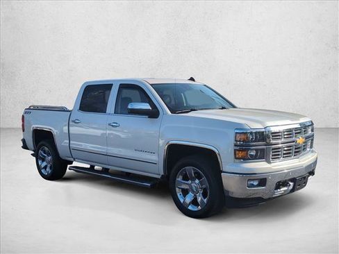 Used 2015 Chevrolet Silverado 1500 LTZ Z71 w/ LTZ Plus Package image 3