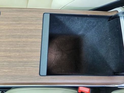 Used 2024 Tesla Model X image 49