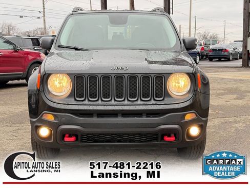 Used 2017 Jeep Renegade Trailhawk image 3