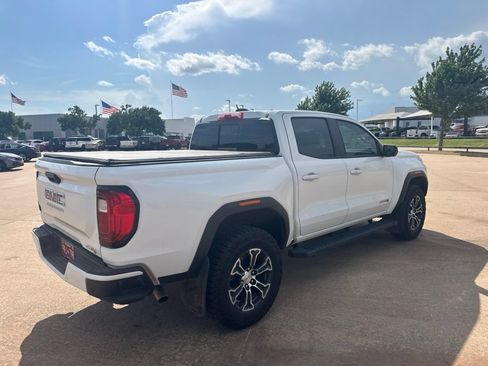 Used 2024 GMC Canyon AT4 w/ AT4 Premium Package AWD/4WD image 4