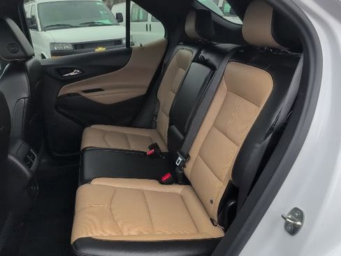 Used 2024 Chevrolet Equinox Premier image 37