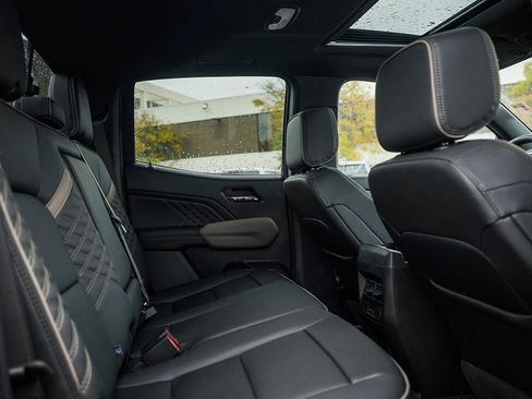 New 2026 GMC Canyon Denali image 11