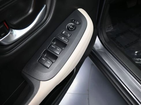 Used 2024 Honda HR-V LX image 13